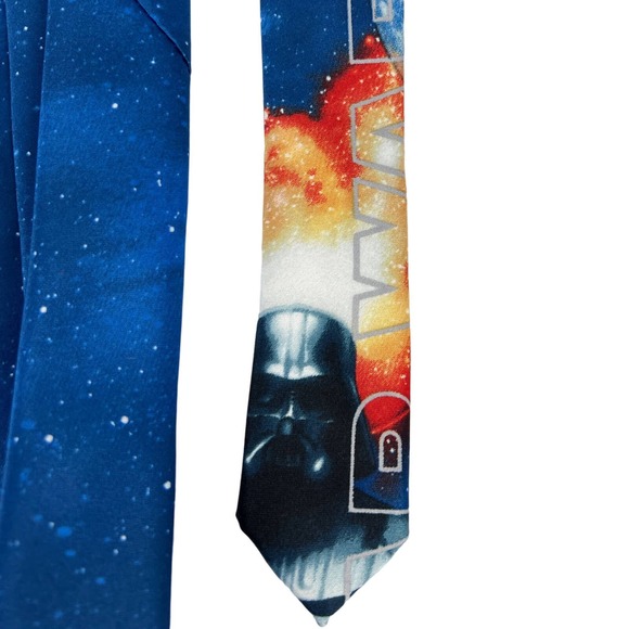 Star Wars Darth Vader Tie - Picture 3 of 7
